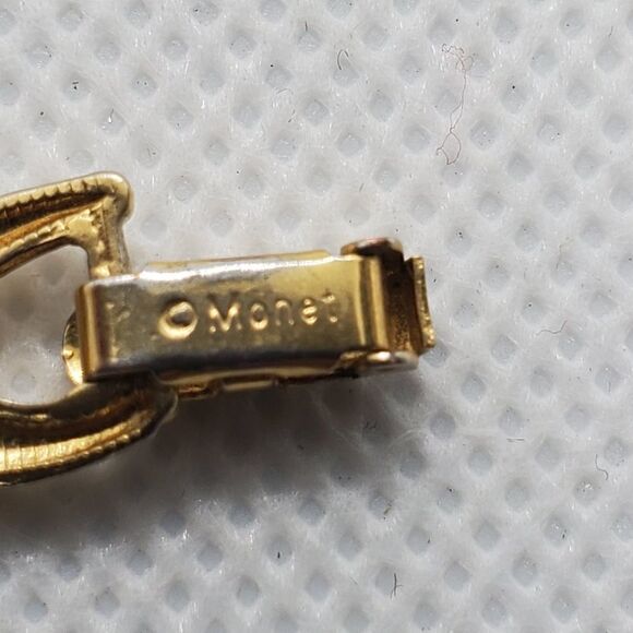 Monet Gold Bracelet  - Picture 5 of 5